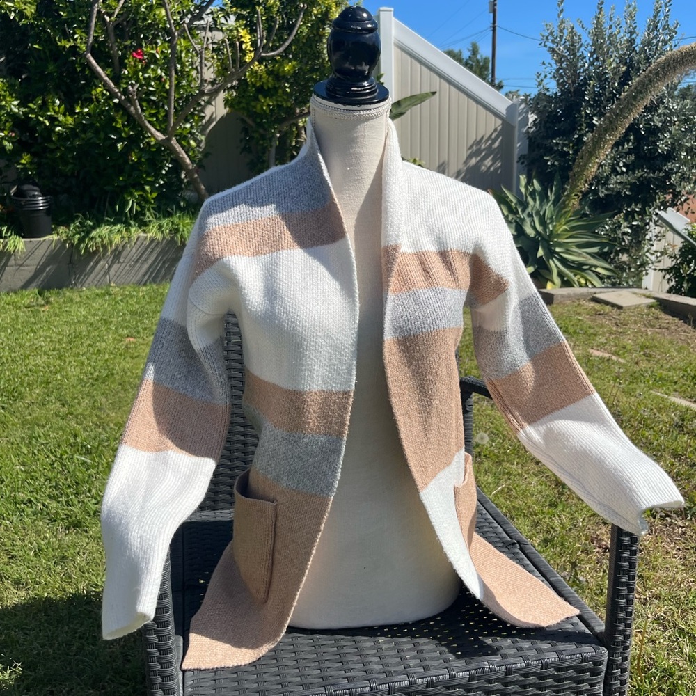Max Studio Women's Colorblock Cardigan - White, Gray, Tan size XS oversized